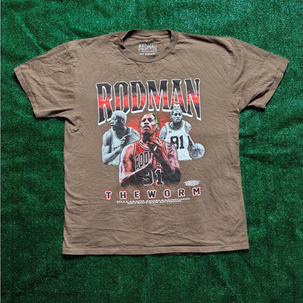 The Worm Graphic T-Shirt - Brown